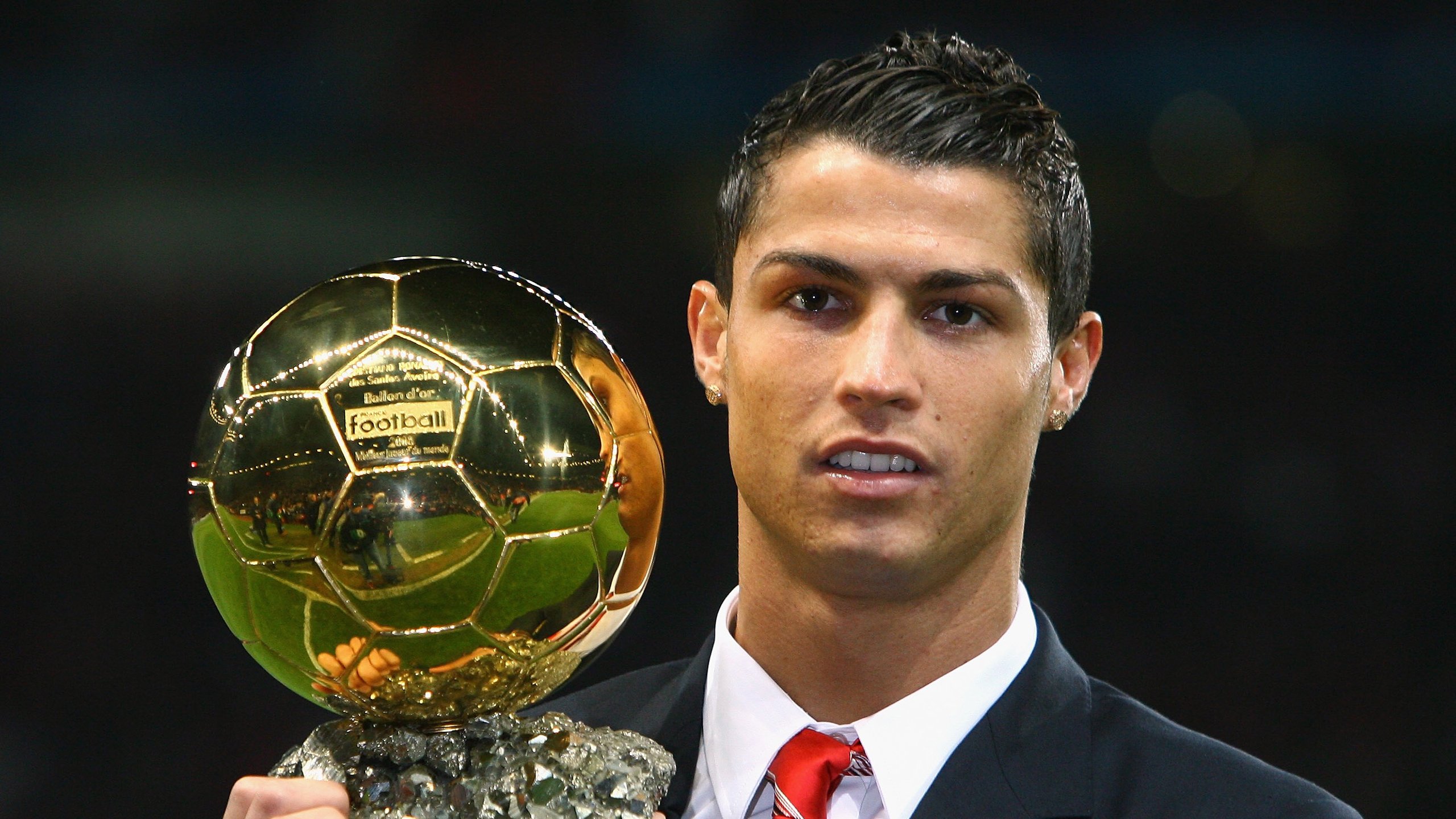 “2025世界游泳锦标赛：谁能成为泳坛的下一个传奇？”